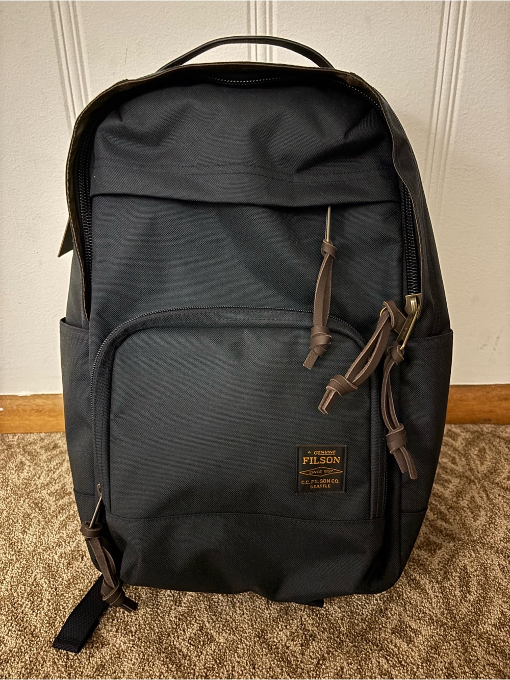 Filson Dryden Ballistic Nylon
Backpack Exclusive - 25L - Navy - Picture 6 of 10
